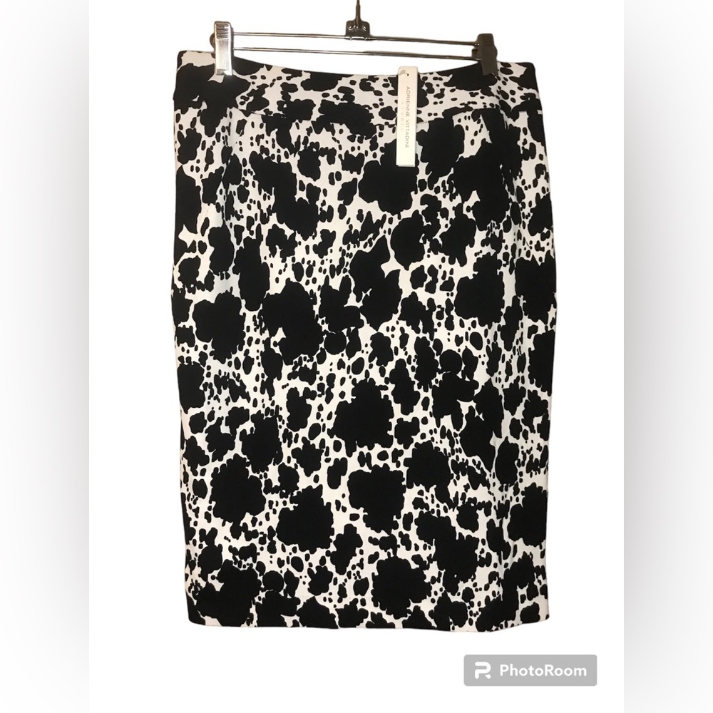 NWT $78 Adrienne Vittadini Animal Print Skirt